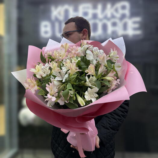 Букет из 19 альстромерий "Принцесса сердца"