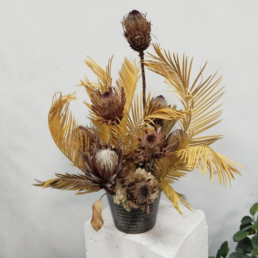 Объёмная композиция из сухоцветов