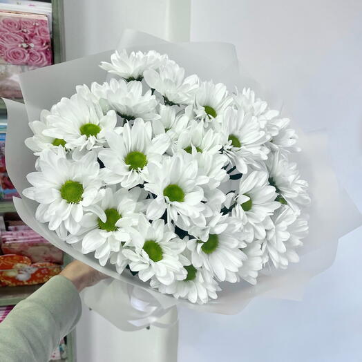Букет из ромашковых хризантем