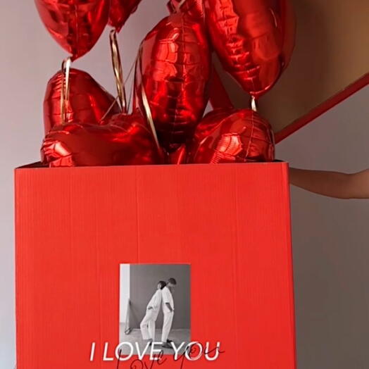 Коробка сюрприз с фото и сердцами