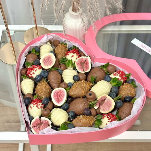 Клубника в шоколаде "Sweet Heart"