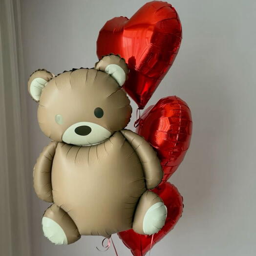 Мишка с сердцами