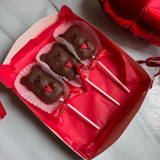 Милый медвежонок на день всех влюбленных, 8марта, день рождения