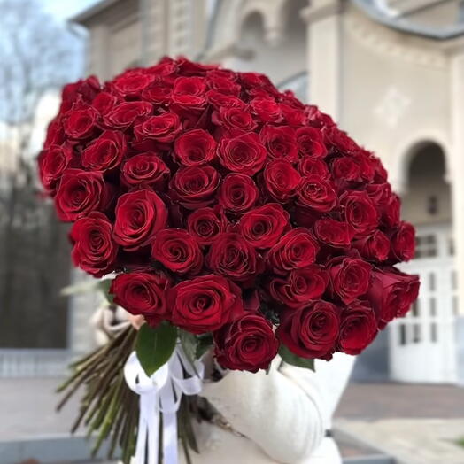 75 красных роз