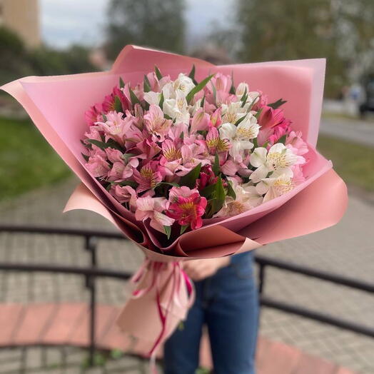 21 веточка альстромерии