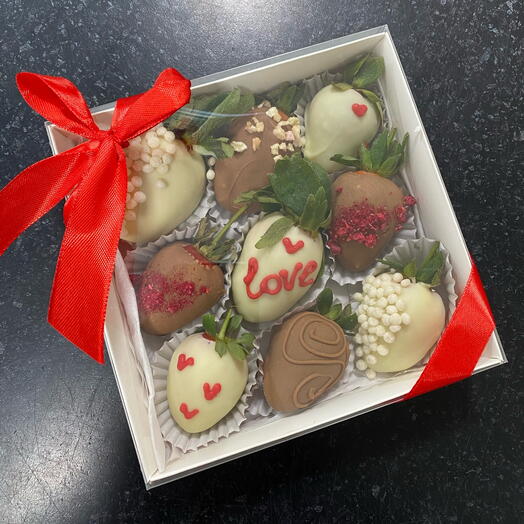 Клубника в шоколаде 9 шт