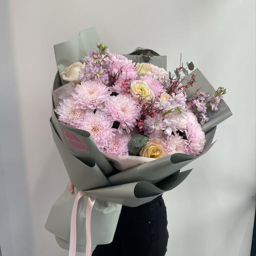 Авторский букет в нежных оттенках