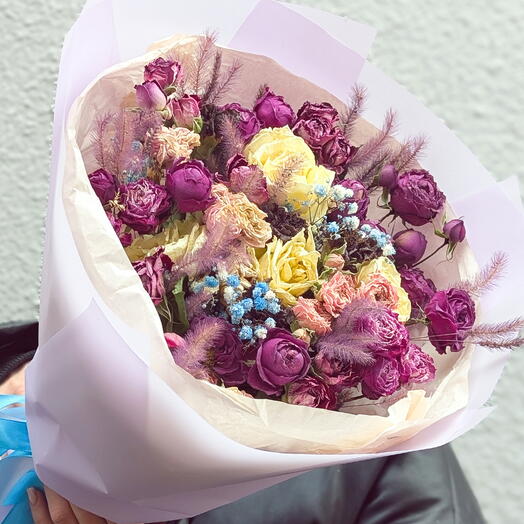 Spray rose bouquet
