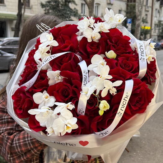 Roses with orchid