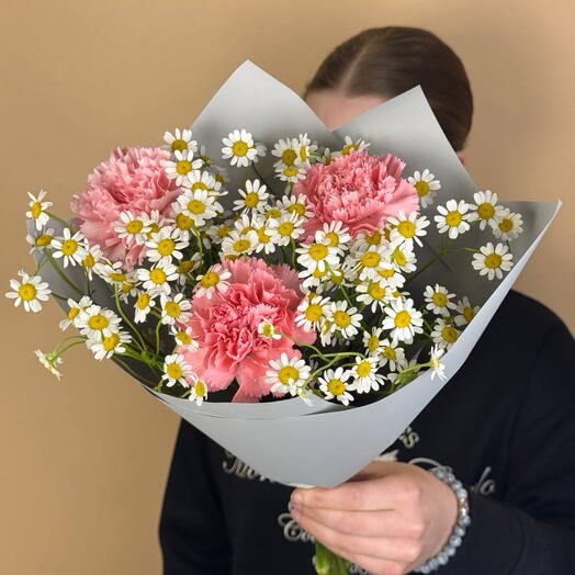 Букет поле нежности с ромашками