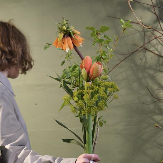 Рябчик, укроп, амариллис и тополь - Необычный весенний букет