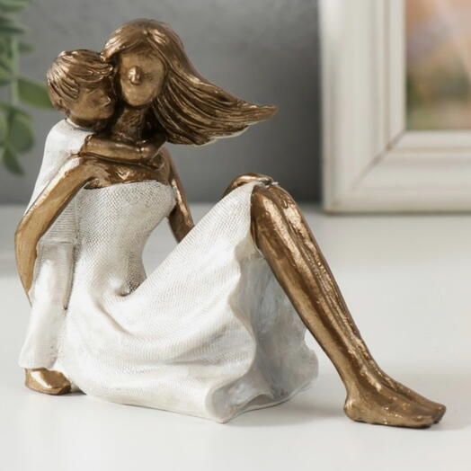 Фигурка «Мама с сыном - объятия», 13.5×6×11.5 см
