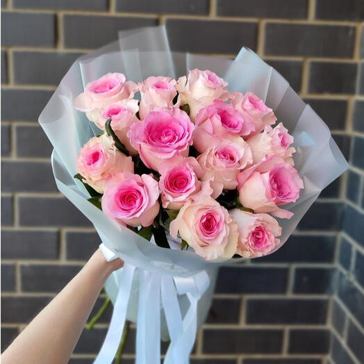 15 розовых роз 💗