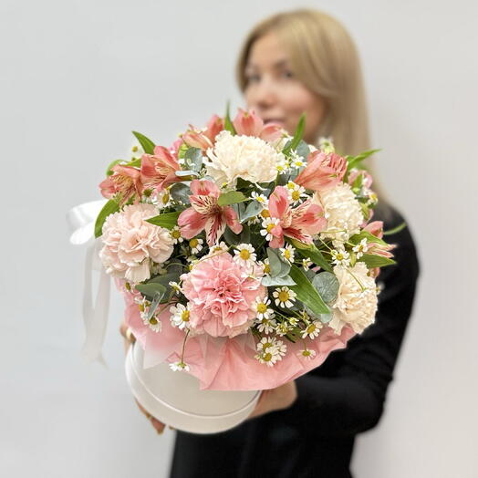 Яркие, стойкие цветы в коробке🌸
