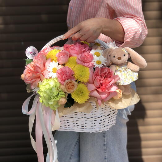 Комбо композиция : корзина с цветами + игрушка 🧸