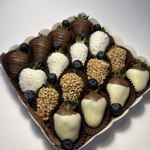 Клубника в Бельгийском шоколаде
Callebaut 20-16 шт. Подарочный набор 0020.ARMELIS