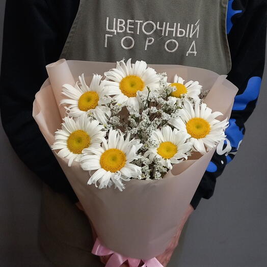 Нежный букет из ромашек