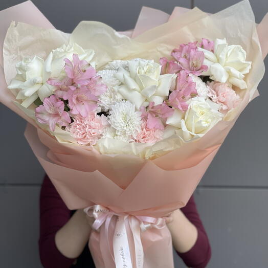Нежный и очень стойкий букет из кружевных роз 🌸