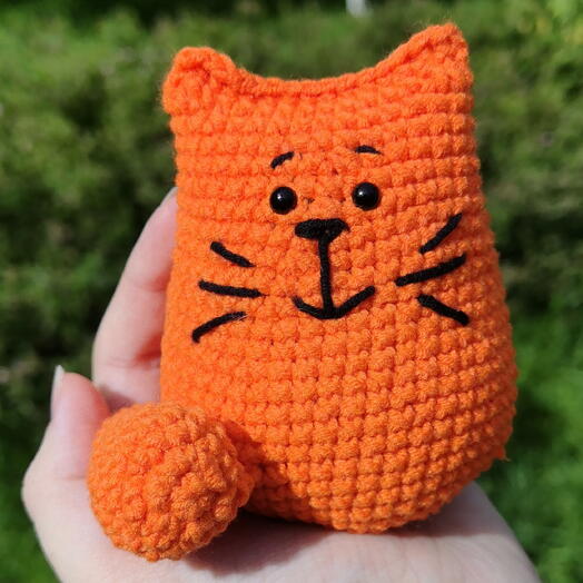 Вязаный котик рыжий