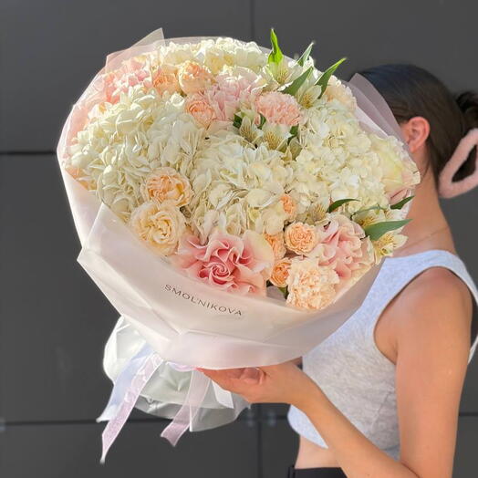Шикарный букет для Любимой с Гортензиями и французскими розами🥰