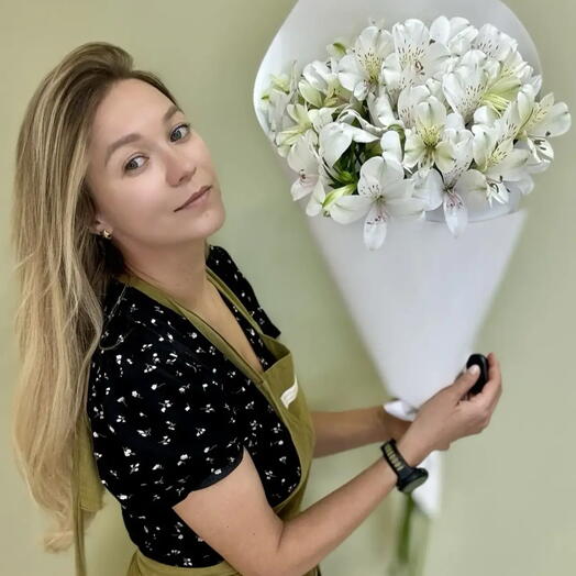 Букет из 3 шт. Белых альстромерий
