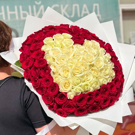 Букет 101 Роза в виде сердца