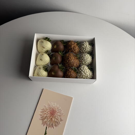 Chocolate Covered Strawberry Set