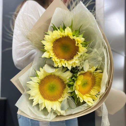 Букет из сливочных подсолнухов с ковылем и эвкалиптом🌻