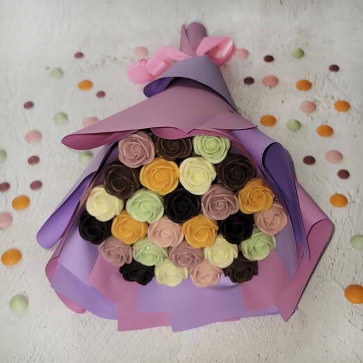 "7 чудес света" 🌸🍓🍊🍈🖤🍫🤍Букет из 27 шоколадных роз ( шоколад : руби, клубничный, апельсиновый, лайм, горький, молочный, белый)