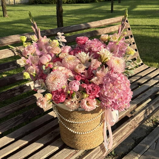 Корзина «Розовый рассвет»