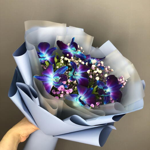 Букет с космическими орхидеями и гипсофилой🌺🪻☘️🌺☘️🪻🌺