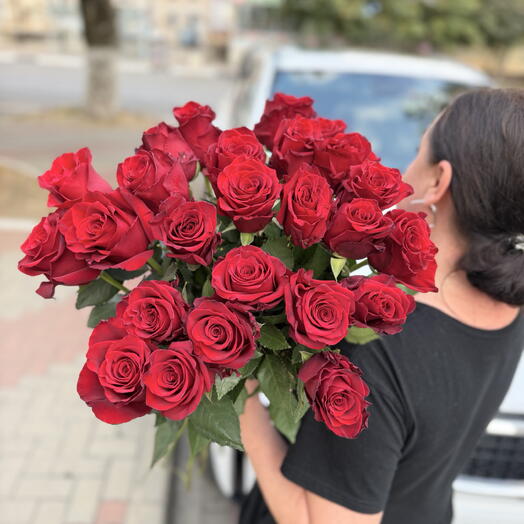 25 Красных роз 70 см