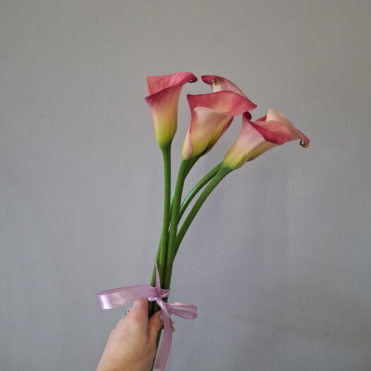 Букет из 5 калл