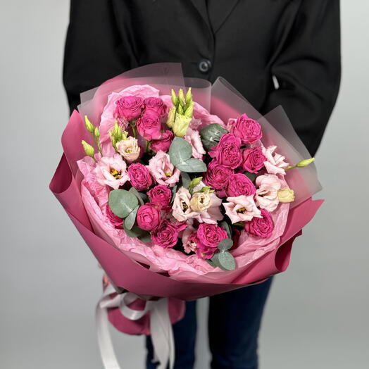 🌸Букет из Pinterest🌸: малиновые кустовые розы и нежная эустома