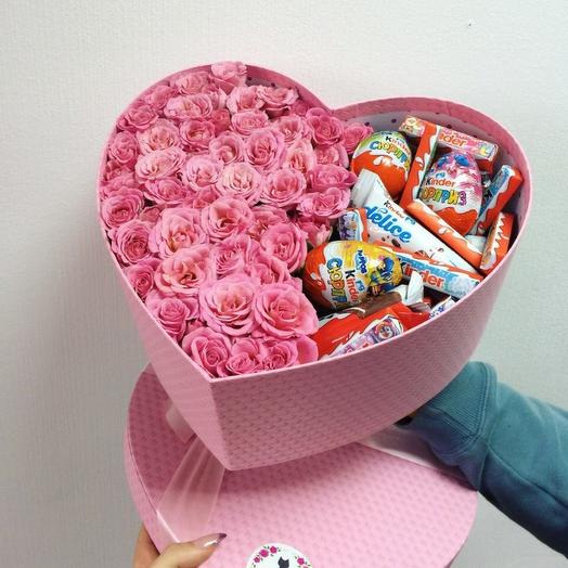 Corazón rosado con dulces Kinder