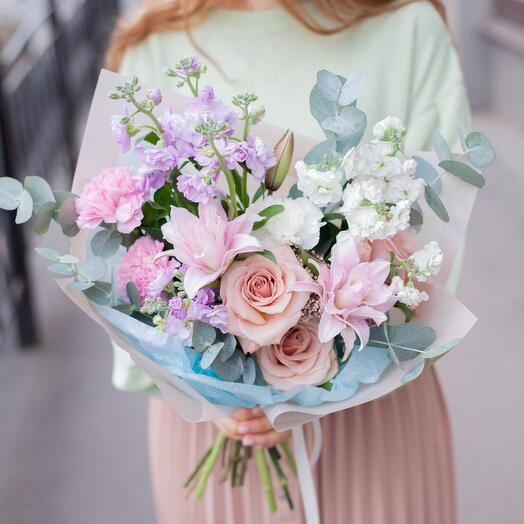 Букет "Письмо Лили" M 327