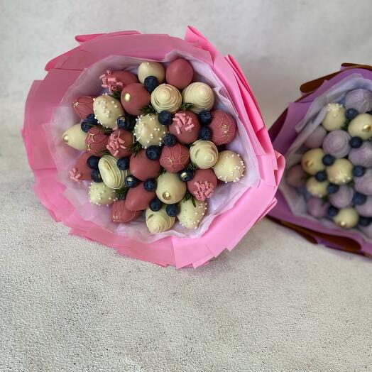 Ramo de fresas cubiertas de chocolate
