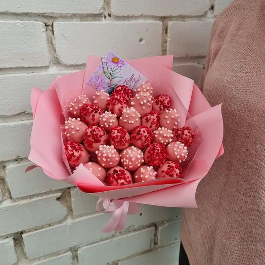 Bouquet of strawberries in chocolate