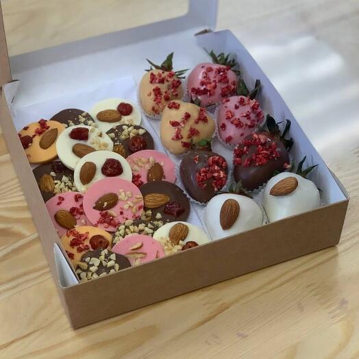 Клубника в шоколаде + медианты