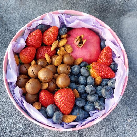 A box with fruits, berries and nuts "Bright day"