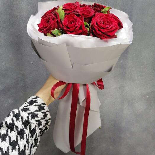 Un cumplido de 9 rosas