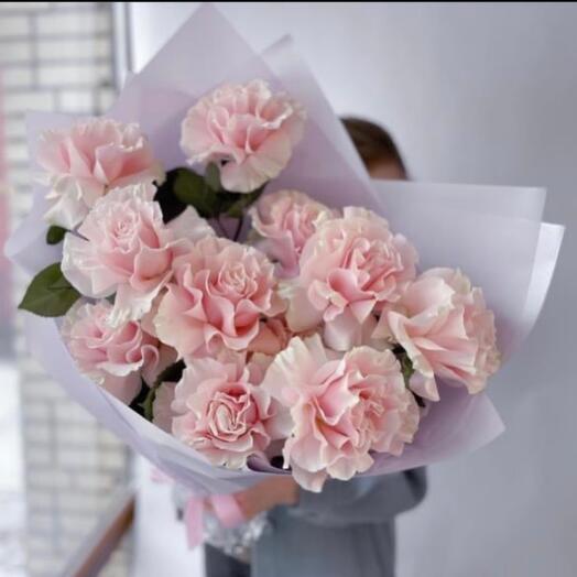 Bouquet of pink French roses