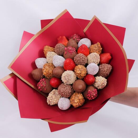 Strawberry bouquet "Serenity"