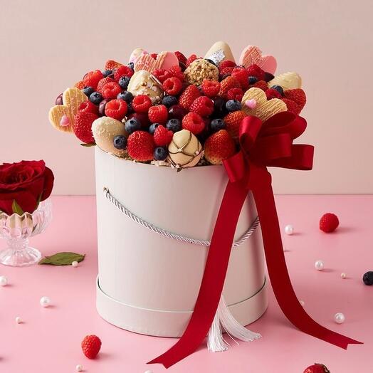 Bouquet of berries "Heart"