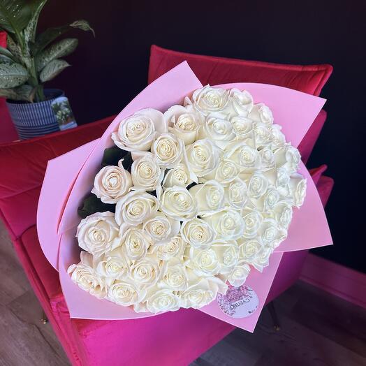 70 White roses