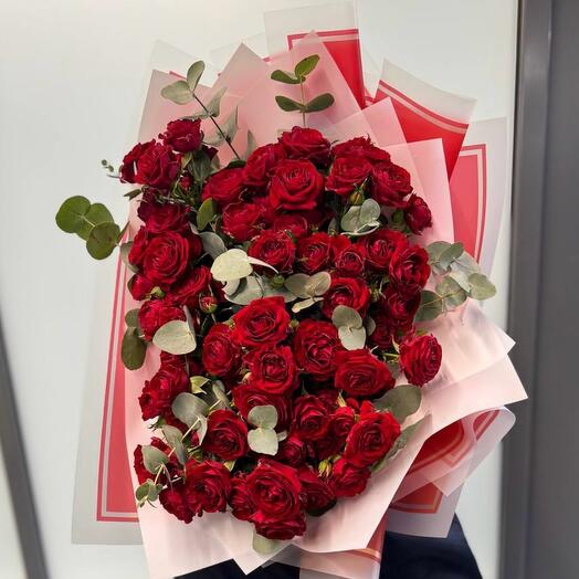 Bouquet of bush roses