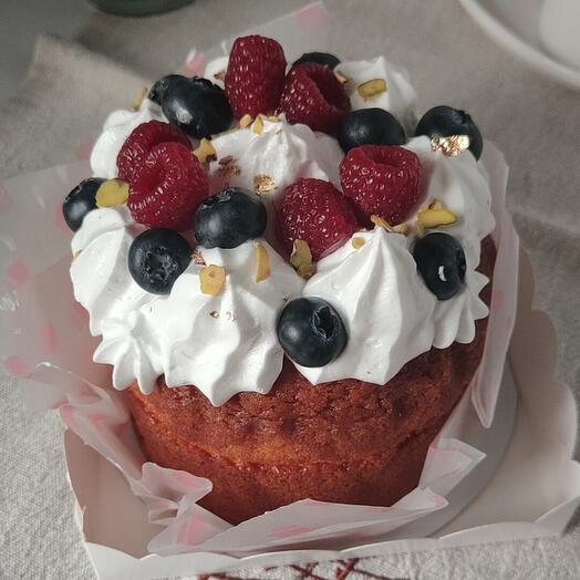 Праздничный кекс цитрусовый с меренгой