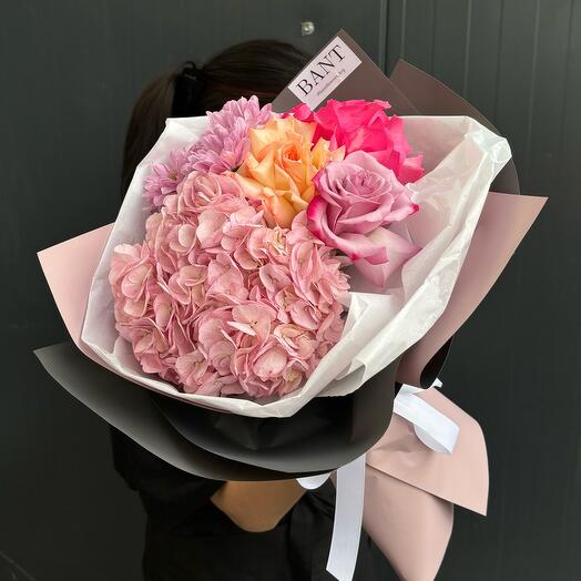 Небольшой сборный букет-1