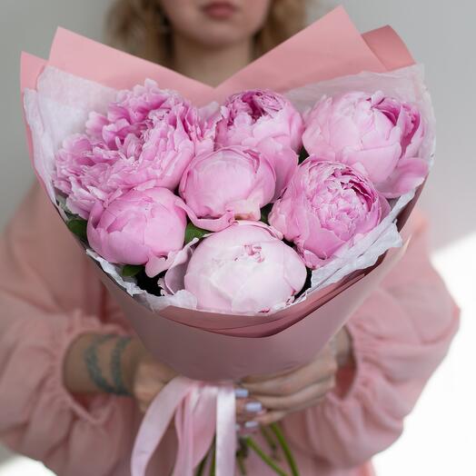 Bouquet of 7 peonies by Sarah Bernhardt