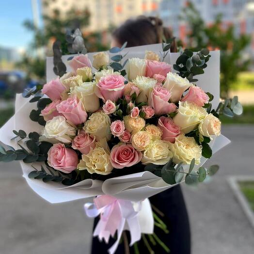 БУКЕТ СОФИ ИЗ РОЗ